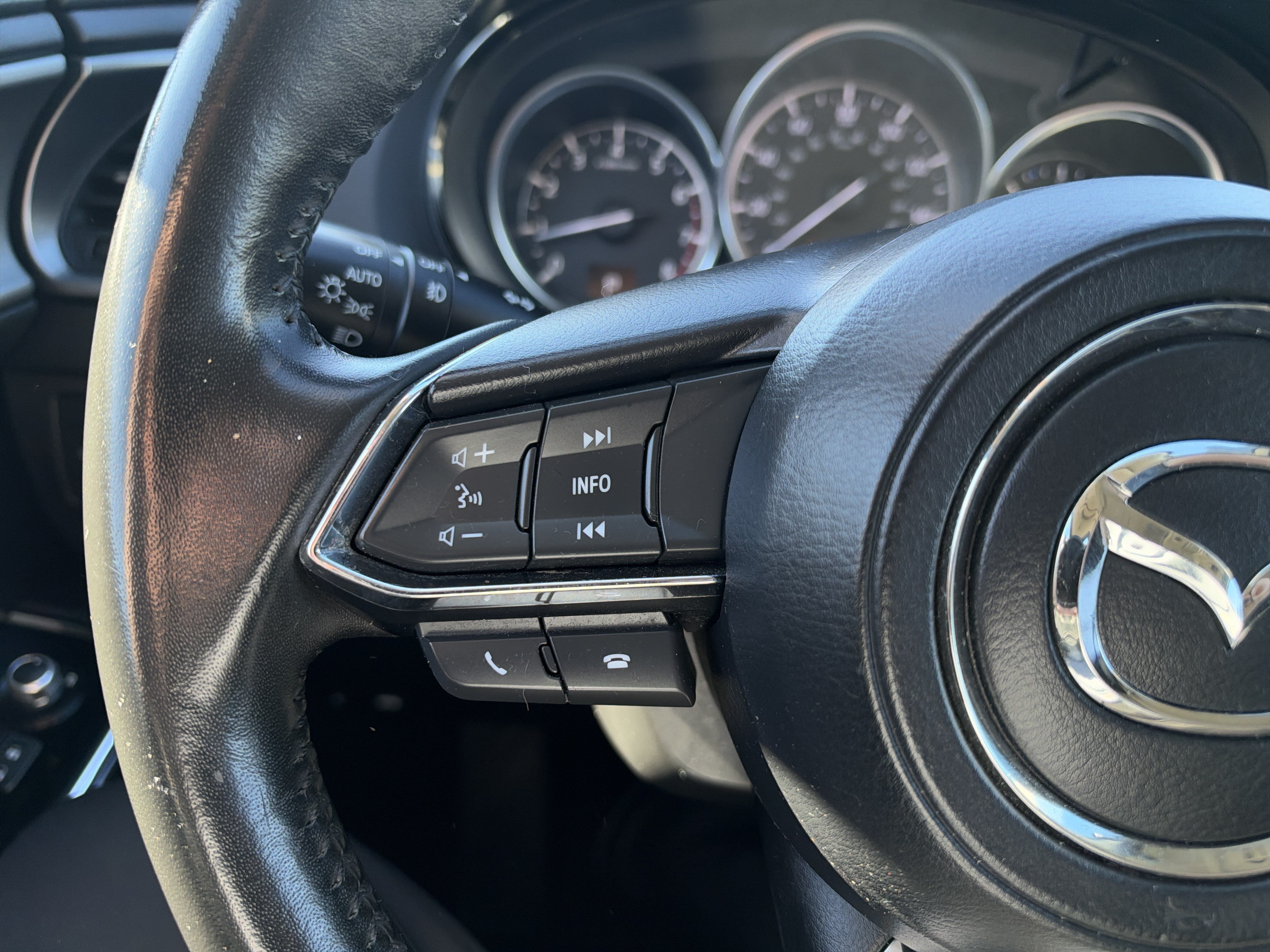 Used 2018 MAZDA CX-9 Touring w/ Touring Premium Package AWD/4WD image 28