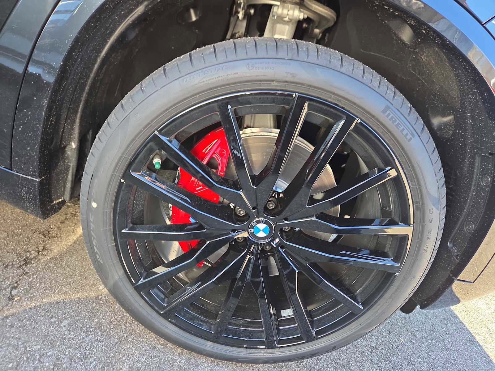 New 2026 BMW X5 xDrive40i w/ M Sport Package image 2