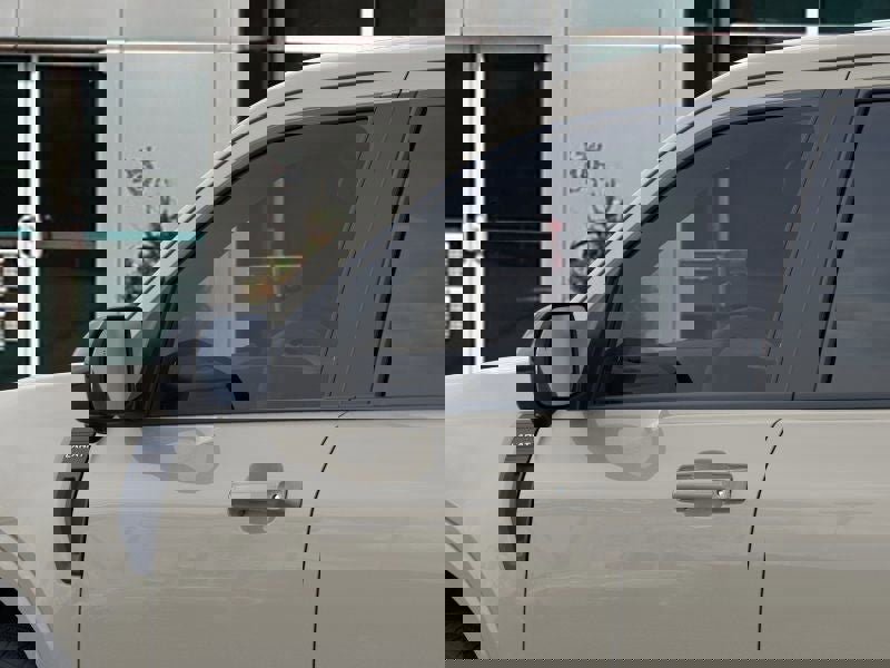 New 2025 Ford Maverick Lariat w/ Black Appearance Package image 21