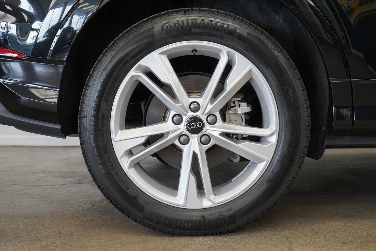 Used 2024 Audi Q3 2.0T Premium Plus w/ Premium Plus Package image 16