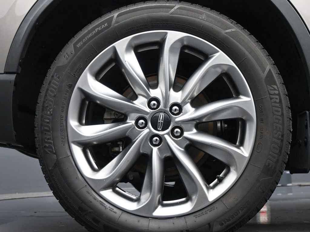 Used 2021 Lincoln Corsair FWD w/ Premium Package image 9