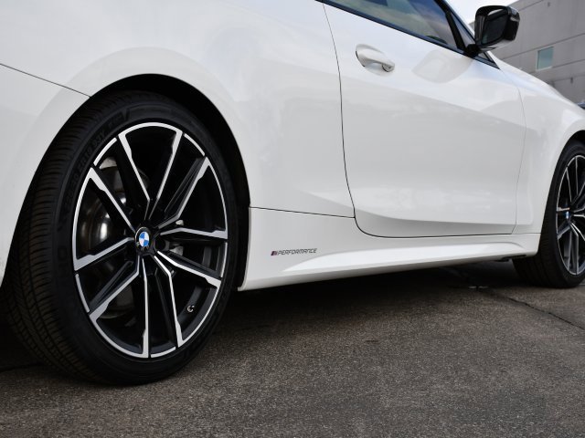 Used 2021 BMW 430i xDrive Coupe w/ M Sport Package image 9