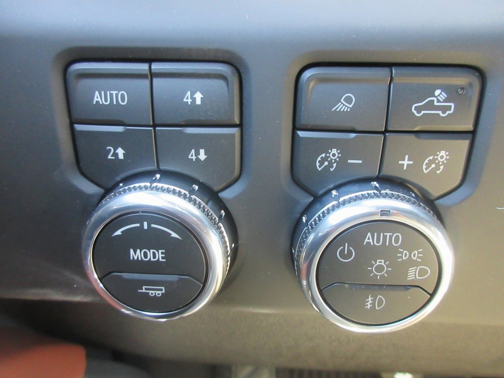 New 2026 GMC Sierra 2500 Denali Ultimate w/ Max Trailering Package image 18