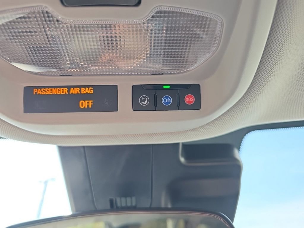 Used 2025 Chevrolet Trax LT w/ LT Convenience Package image 29