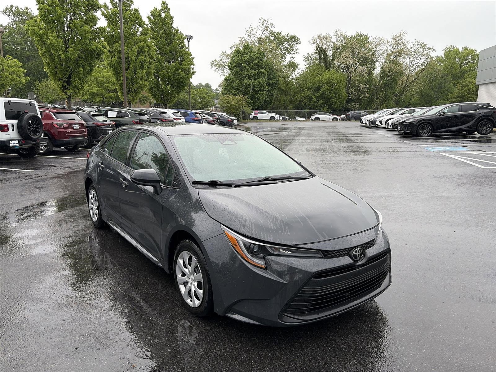 Used 2023 Toyota Corolla LE FWD image 7