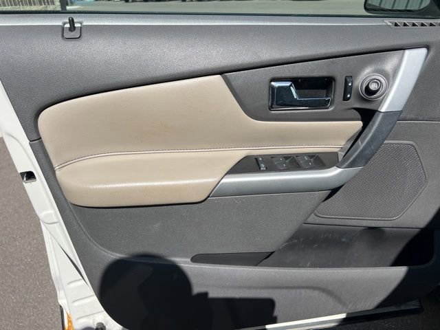 Used 2013 Ford Edge SEL FWD image 19