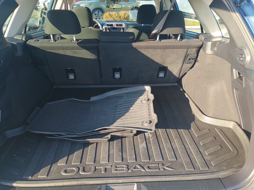 Used 2019 Subaru Outback 2.5i AWD/4WD image 17