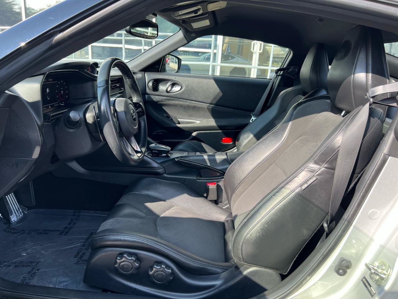 Used 2023 Nissan Z w/ Floor Mat Package (L93) RWD image 11