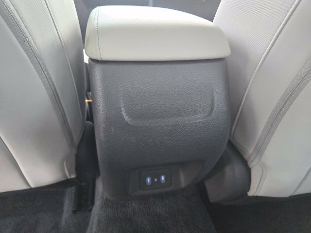 Used 2025 Hyundai Sonata SEL FWD image 16