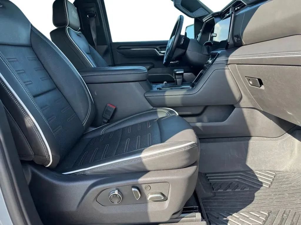 Used 2024 GMC Sierra 1500 AT4X w/ AT4X AEV Edition AWD/4WD image 14