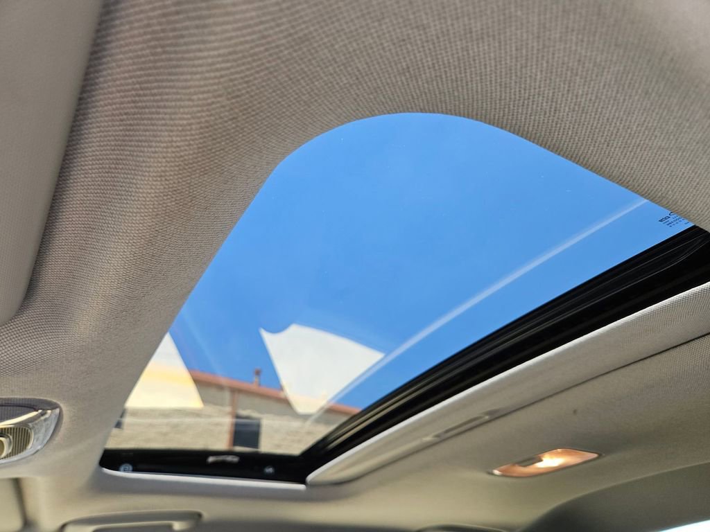 Used 2025 Hyundai Elantra SEL FWD image 23