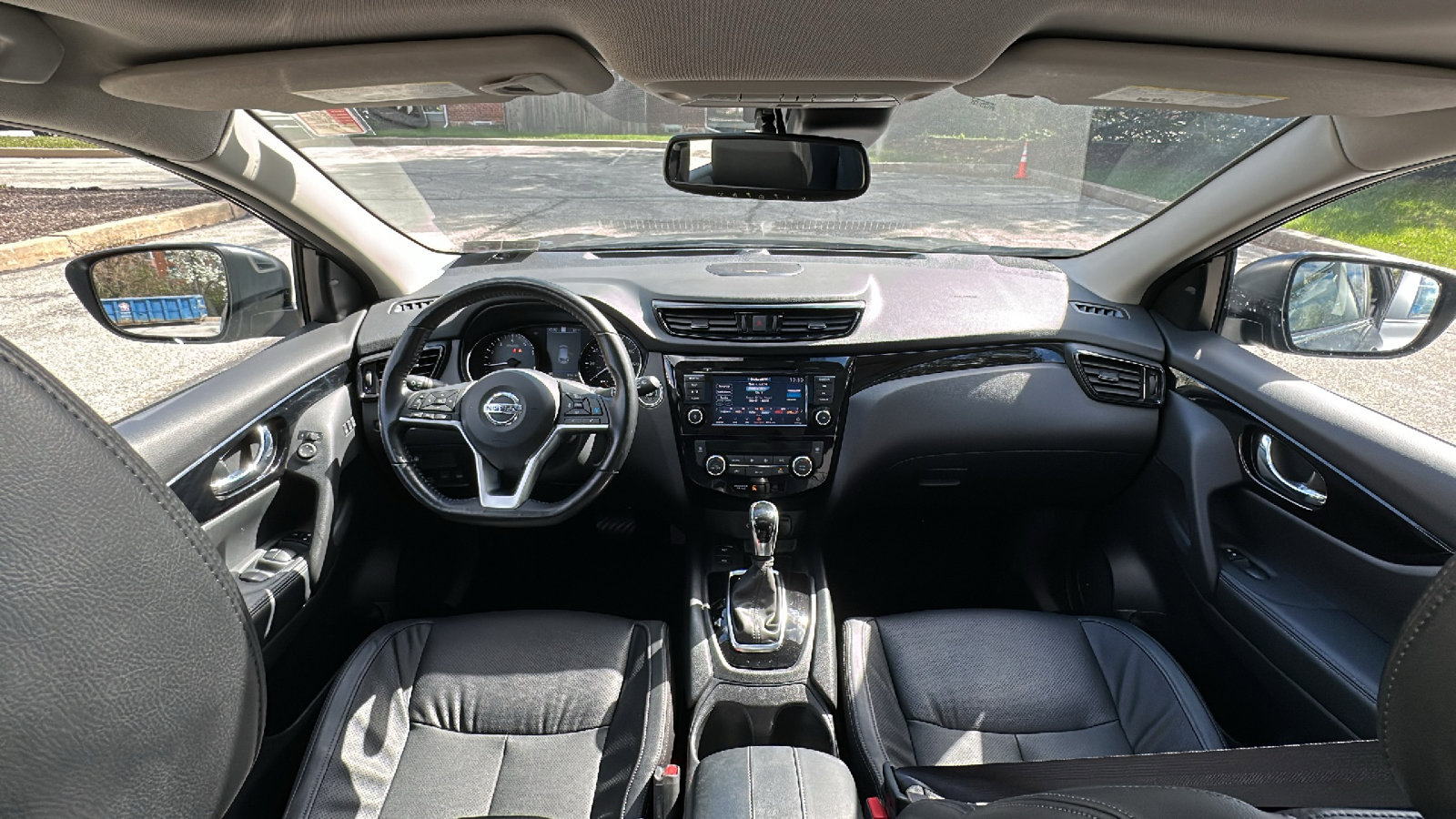 Certified 2022 Nissan Rogue Sport SL w/ Premium Package image 27