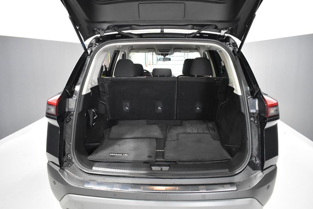 Certified 2023 Nissan Rogue SV image 30