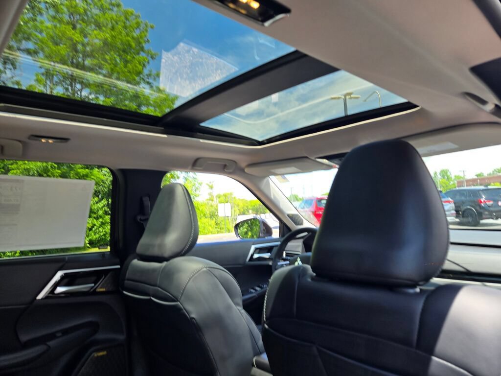 New 2026 Mitsubishi Outlander SE AWD/4WD image 9