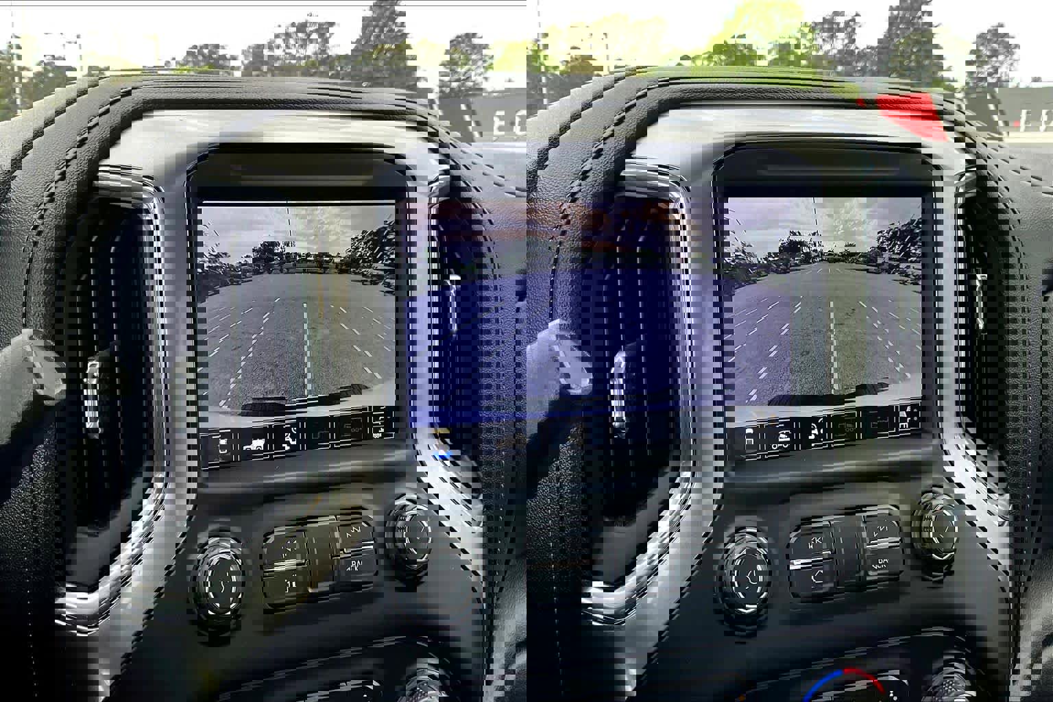 Used 2020 Chevrolet Silverado 2500 LT w/ True North Edition image 27