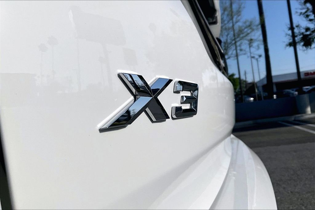 Used 2023 BMW X3 sDrive30i w/ Premium Package w/ZPA RWD image 31