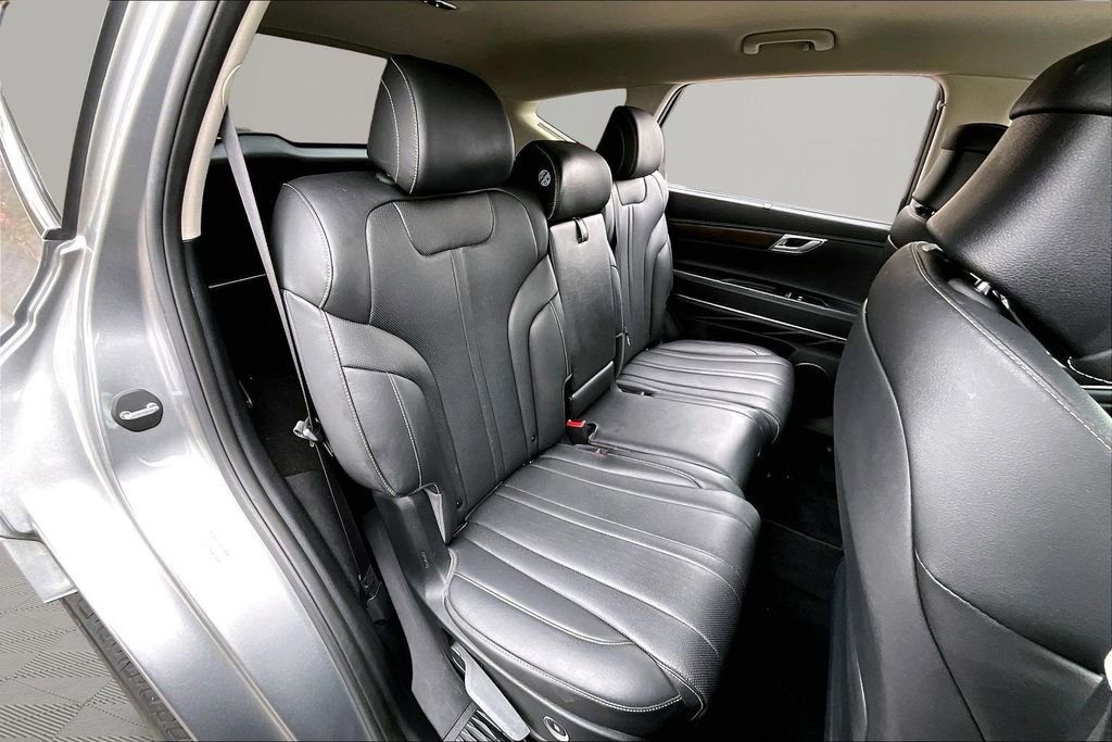 Used 2024 Genesis GV80 2.5T image 19