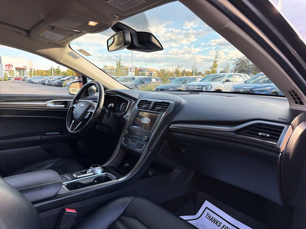 Used 2019 Ford Fusion SEL FWD image 13