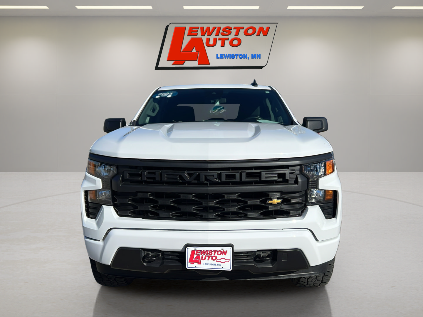 Certified 2024 Chevrolet Silverado 1500 Custom AWD/4WD image 9