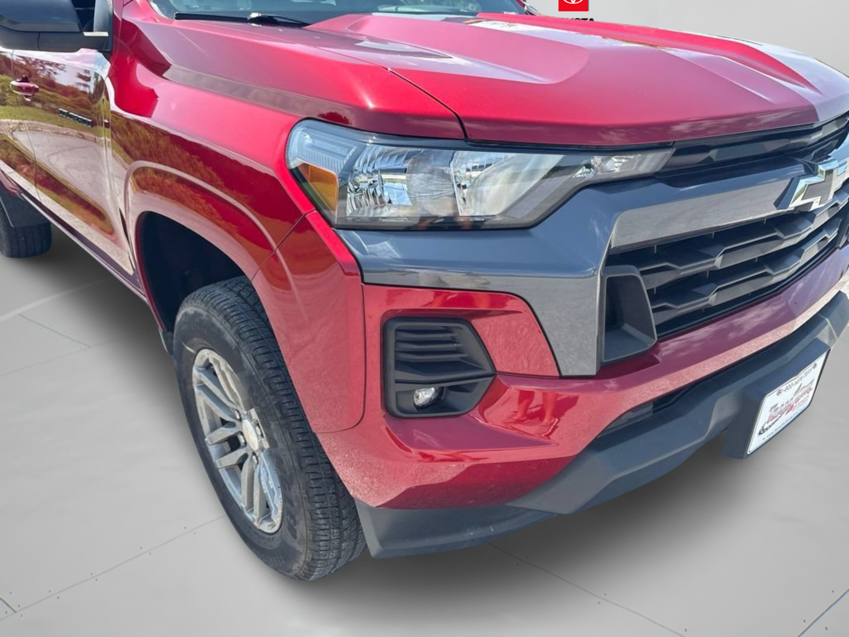 Used 2023 Chevrolet Colorado LT w/ LT Convenience Package II RWD image 30