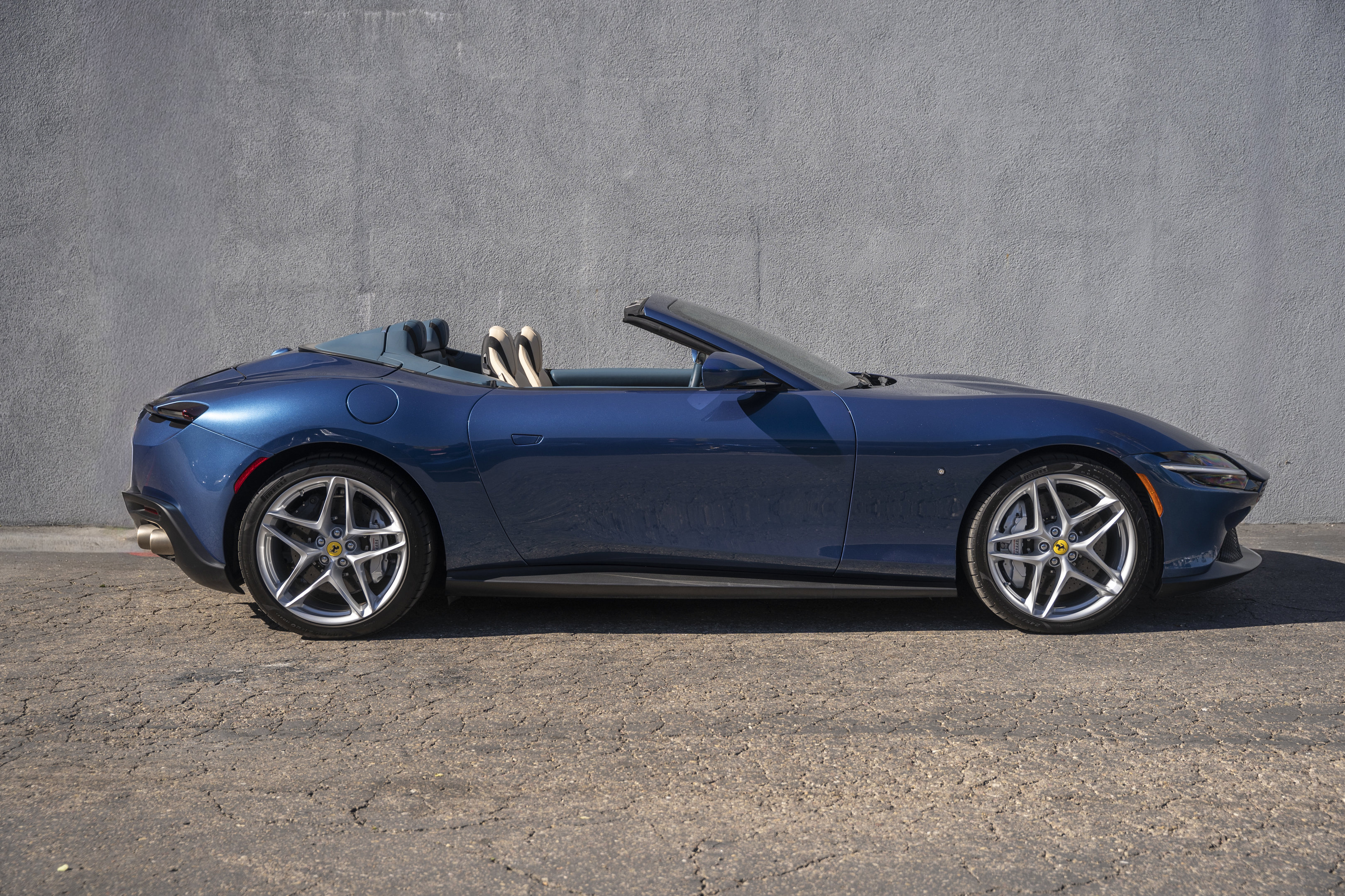 Certified 2025 Ferrari Roma Spider image 6