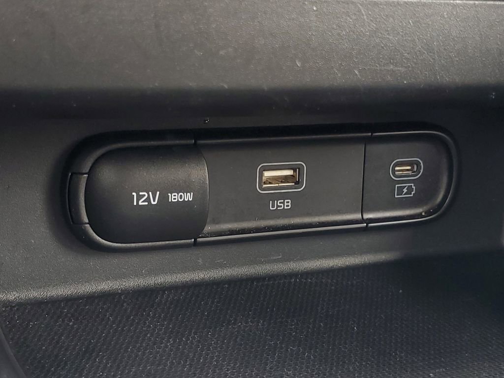 Used 2025 Kia Seltos S image 26