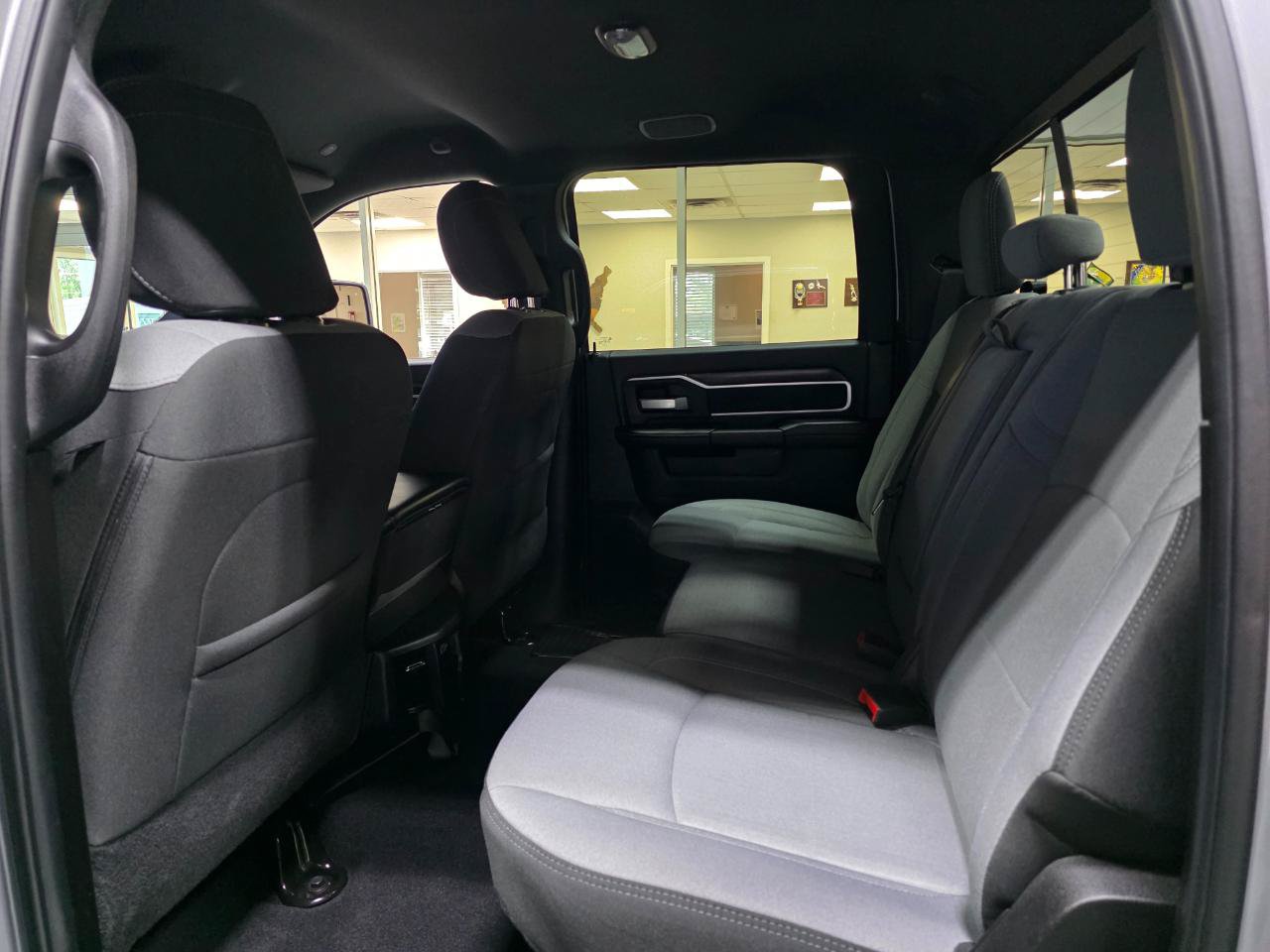 Used 2024 RAM 2500 Big Horn w/ Level 2 Equipment Group AWD/4WD image 20