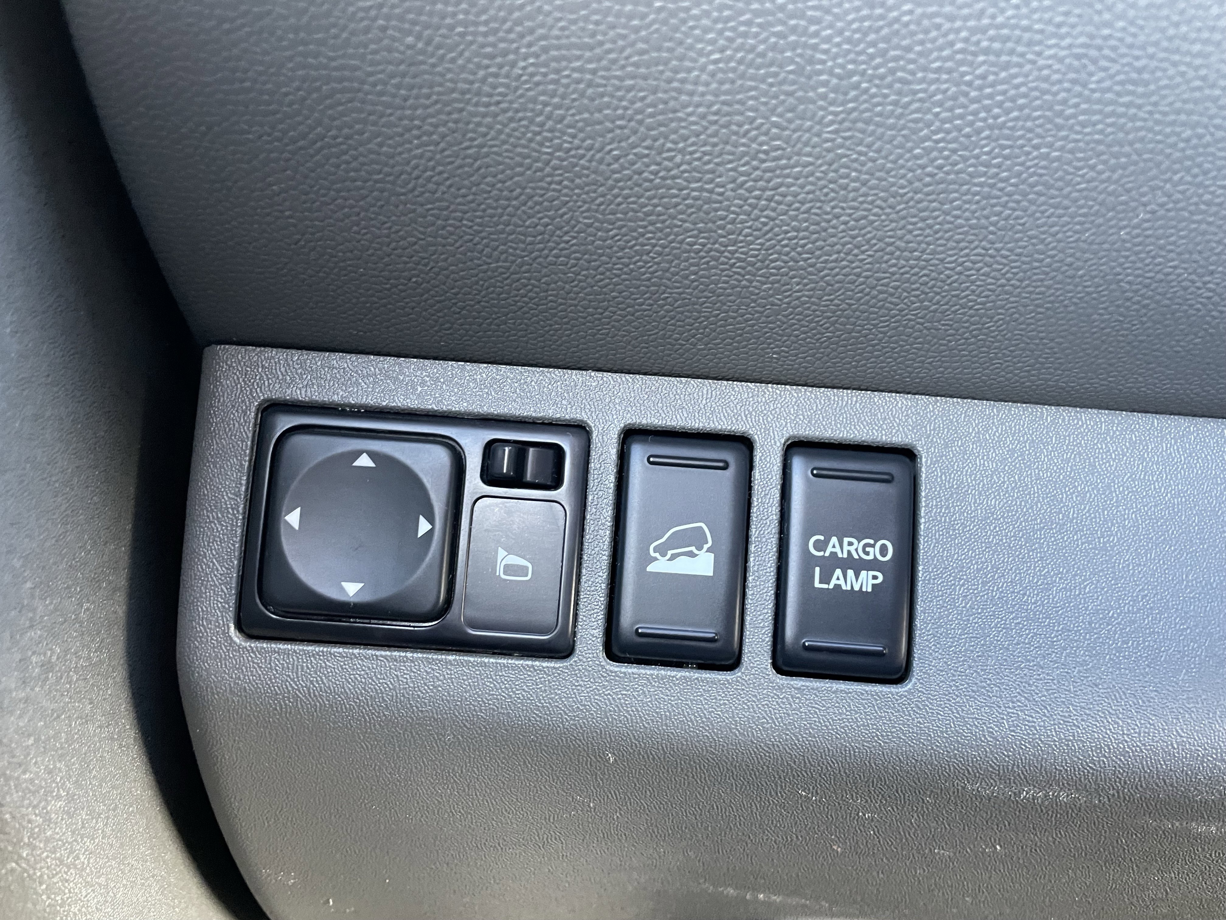 Used 2017 Nissan Frontier SV w/ SV Value Truck Package image 14