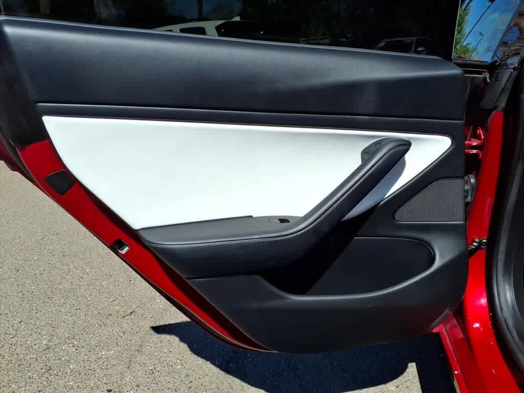 Used 2021 Tesla Model 3 Standard Range Plus RWD image 10