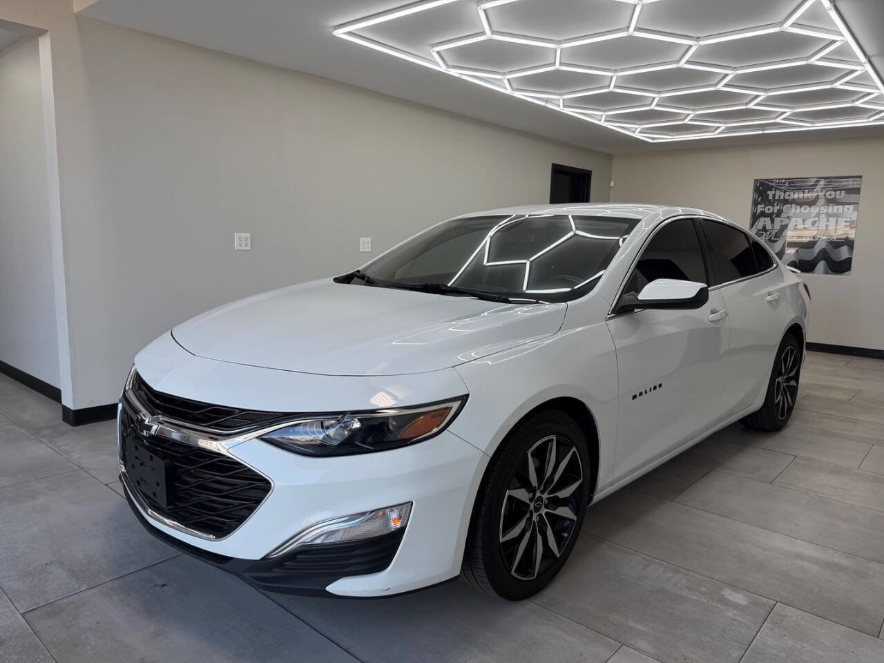 Used 2022 Chevrolet Malibu RS FWD image 3