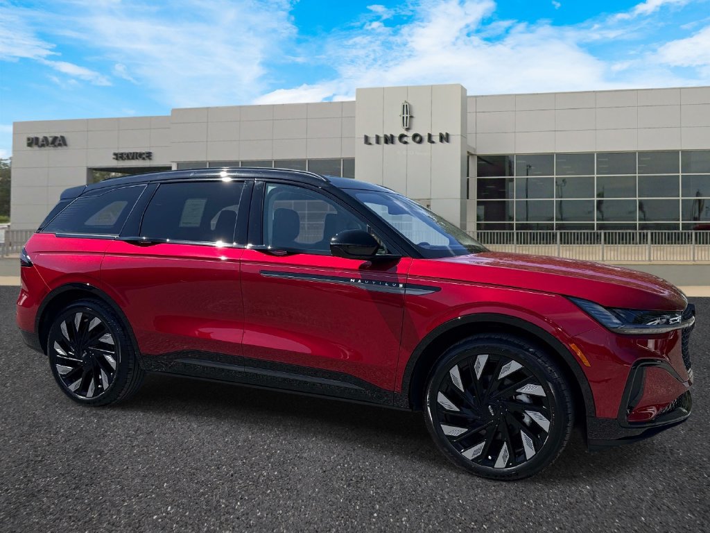 New 2026 Lincoln Nautilus Reserve w/ Jet Appearance Package AWD/4WD image 1