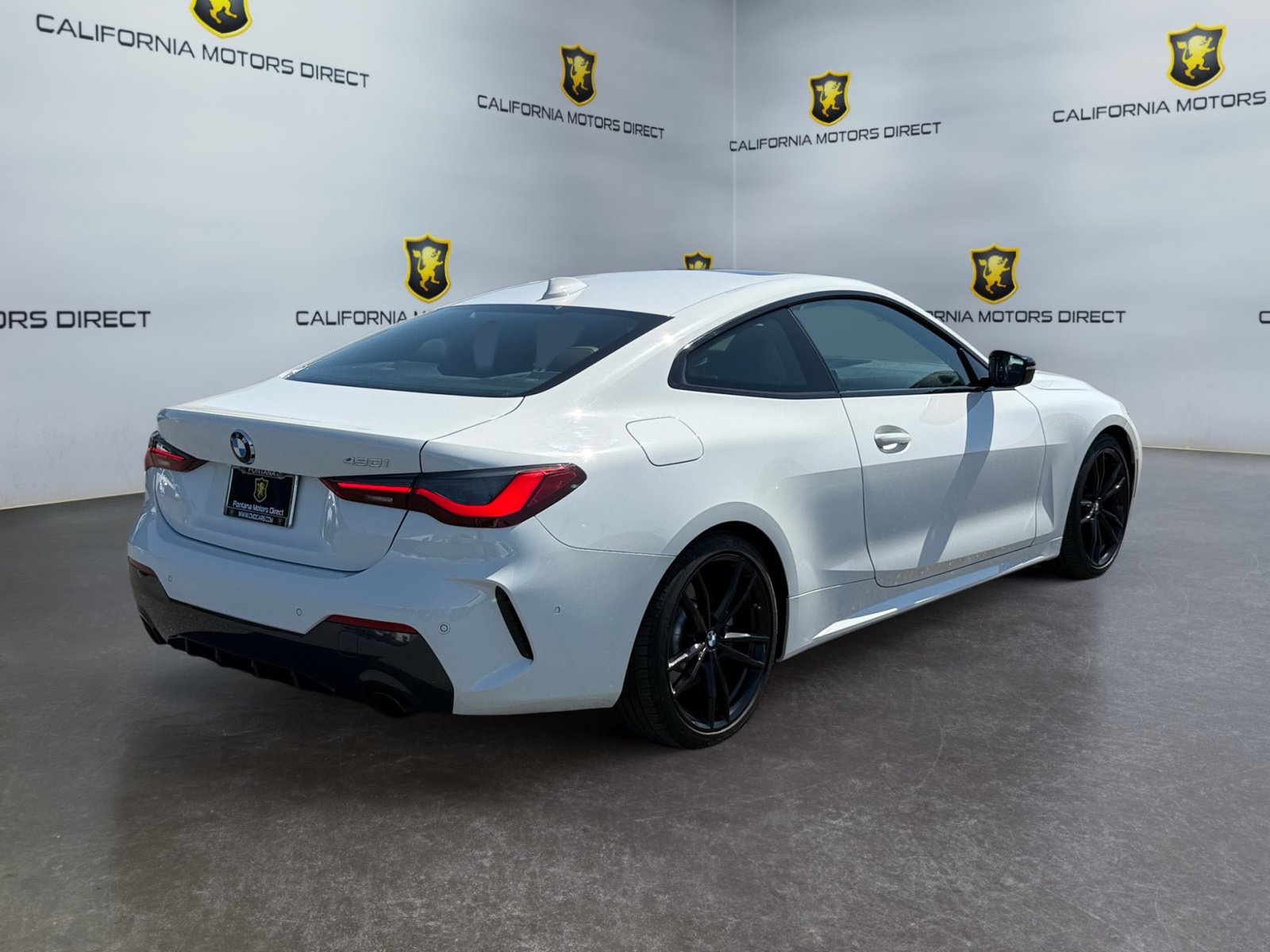 Used 2021 BMW 430i Coupe w/ M Sport Package RWD image 5