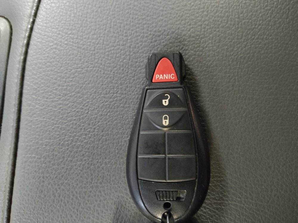 Used 2019 RAM 1500 Classic SLT AWD/4WD image 32