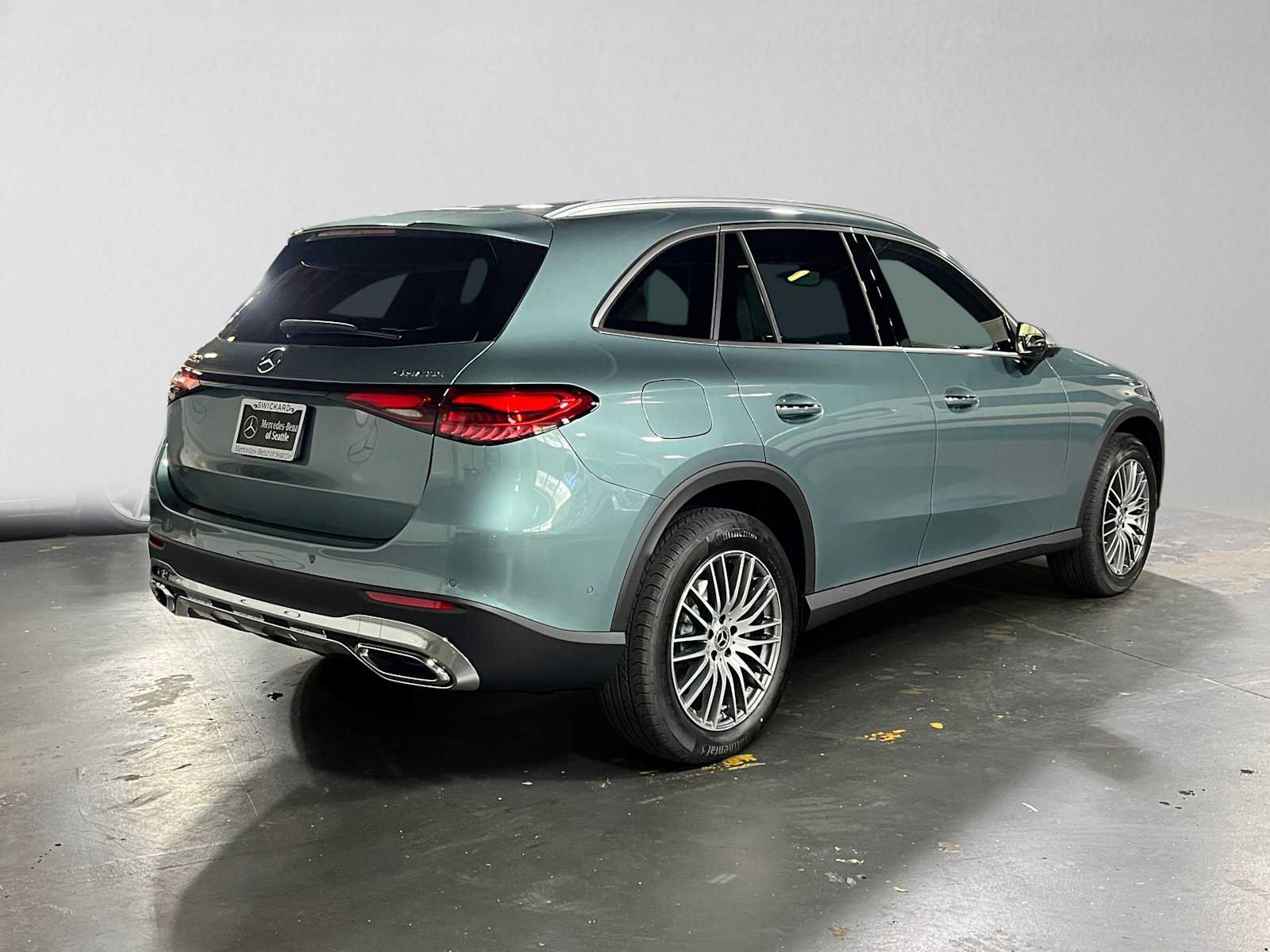 New 2027 Mercedes-Benz GLC 300 4MATIC image 3