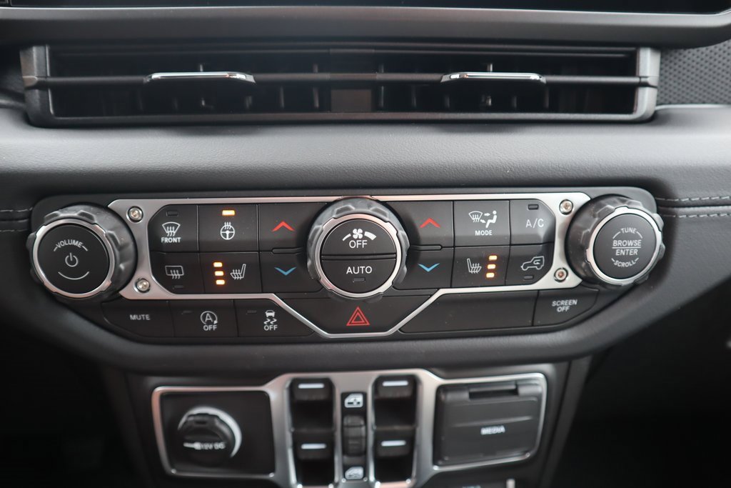 New 2025 Jeep Wrangler Unlimited Rubicon w/ Convenience Group image 7