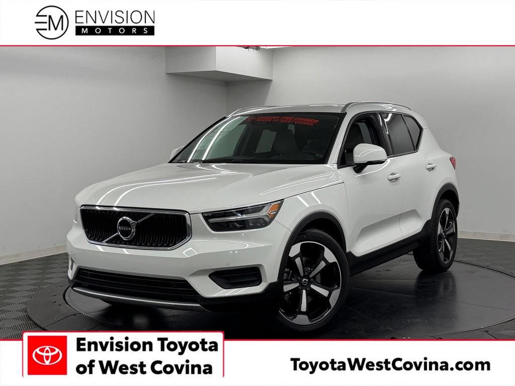 Used 2020 Volvo XC40 T5 Momentum w/ Protection Package Premier AWD/4WD image 1