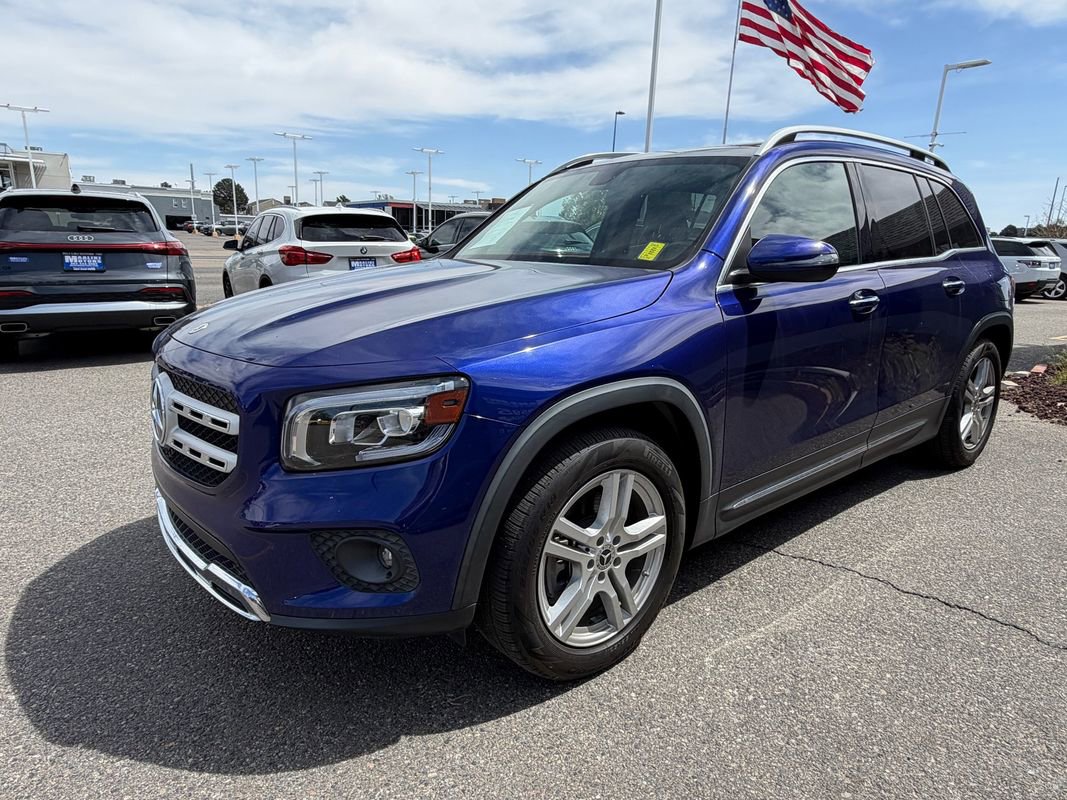 Used 2021 Mercedes-Benz GLB 250 4MATIC image 3