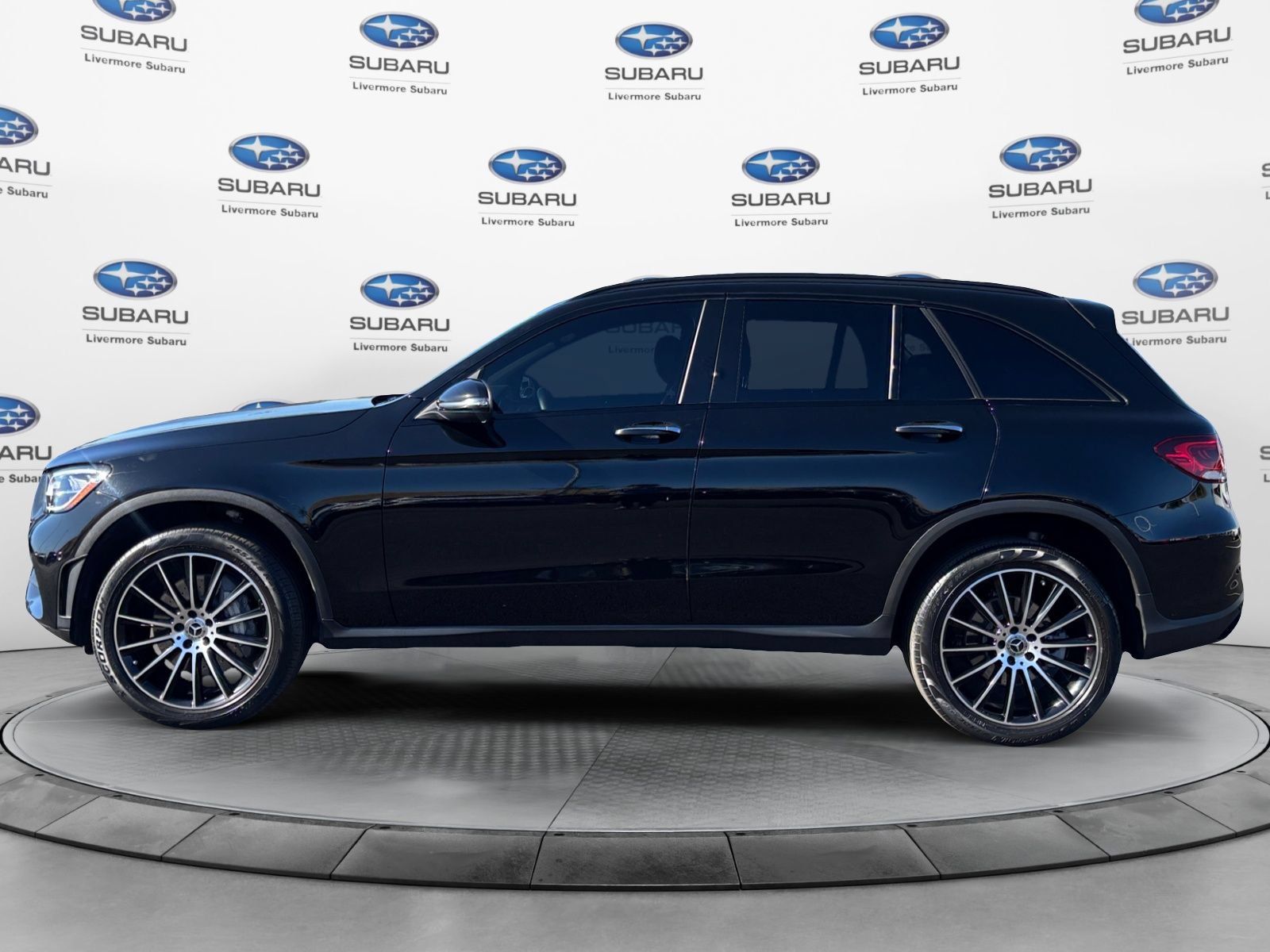 Used 2022 Mercedes-Benz GLC 300 w/ AMG Line image 2