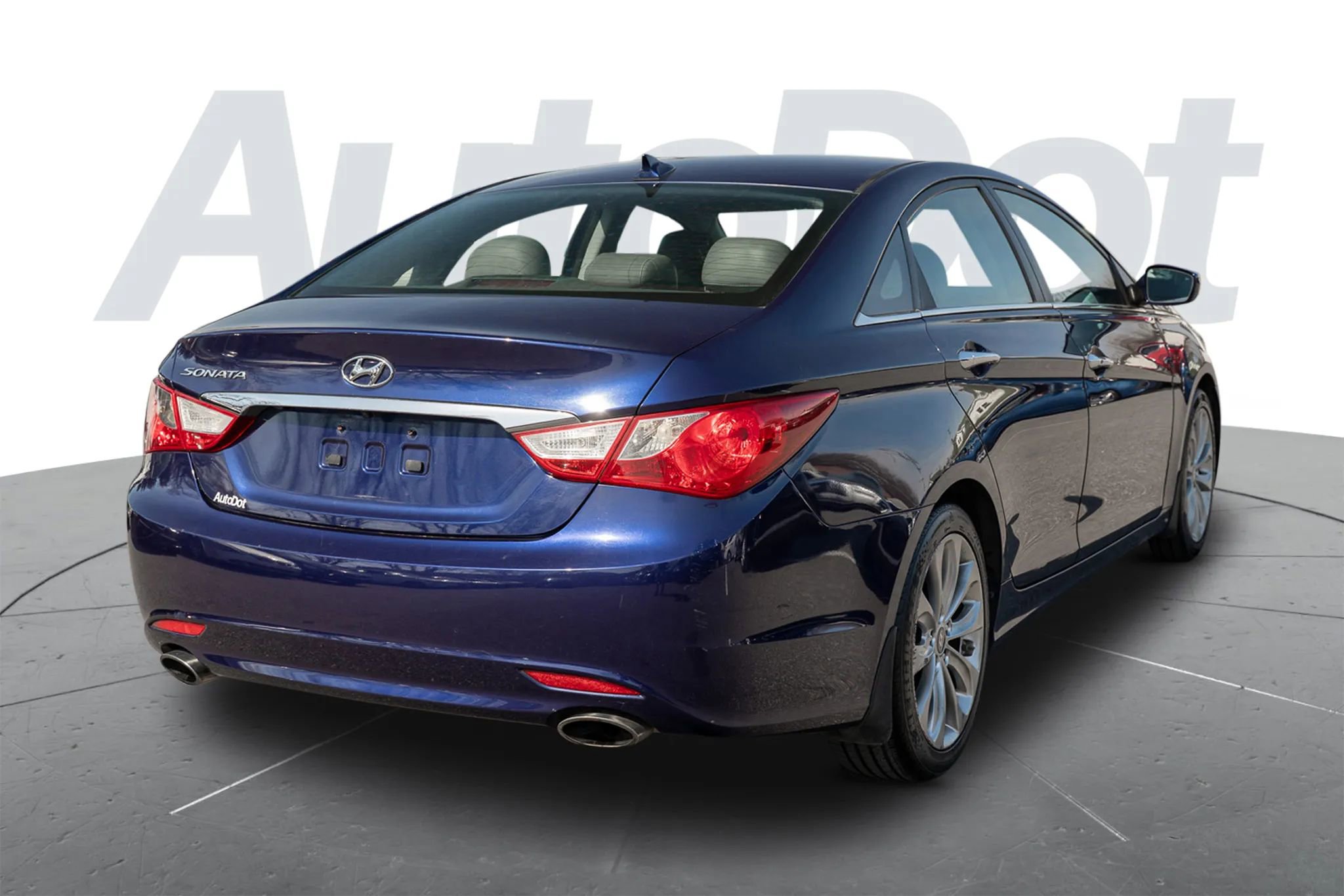 Used 2013 Hyundai Sonata SE w/ Navigation & Sunroof Pkg image 3