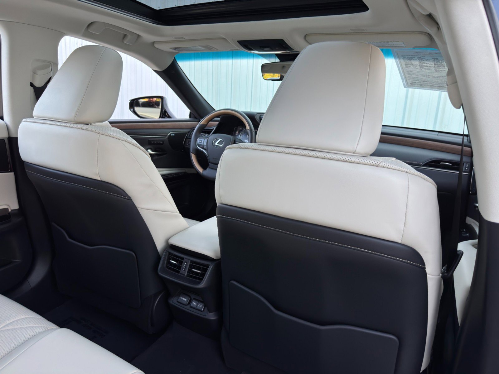 Used 2025 Lexus ES 350 Ultra Luxury w/ Accessory Package (Z1) image 42