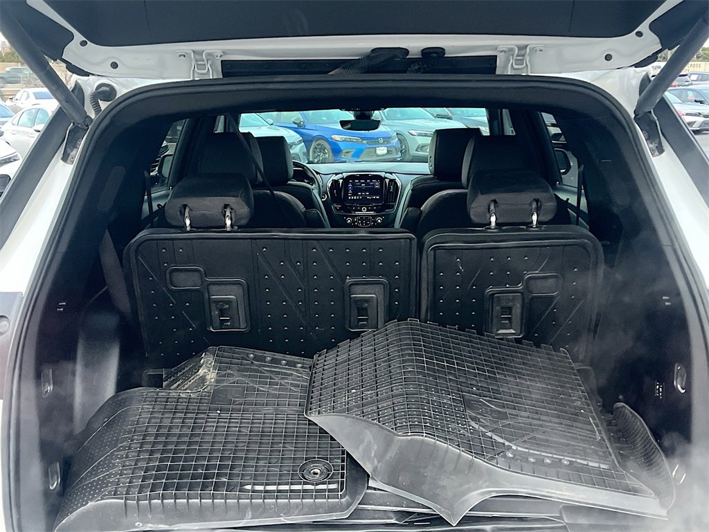 Used 2023 Chevrolet Traverse High Country image 28