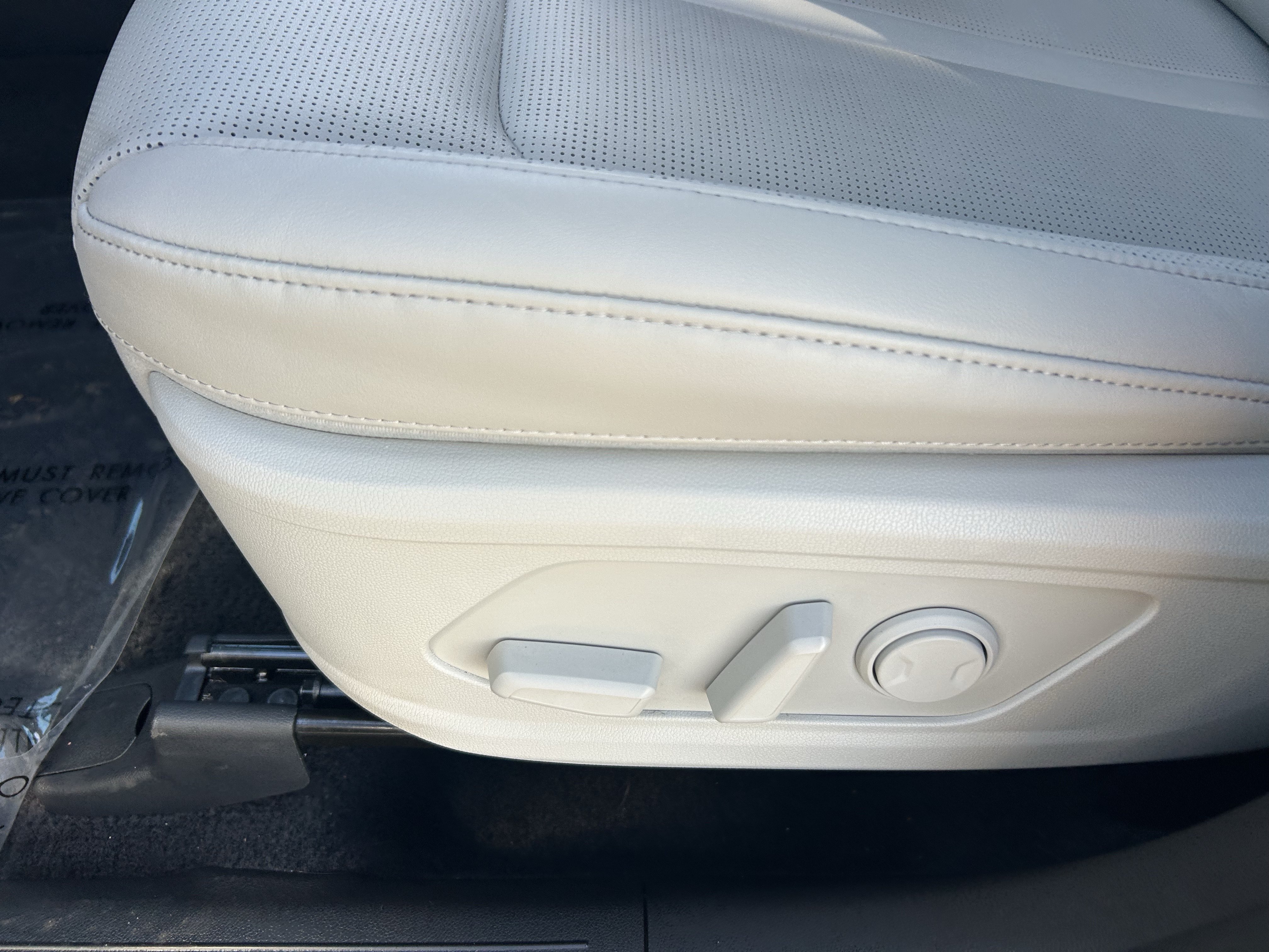 Certified 2026 Kia Sorento S FWD image 30