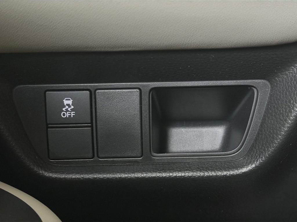 Used 2023 Honda HR-V LX image 23