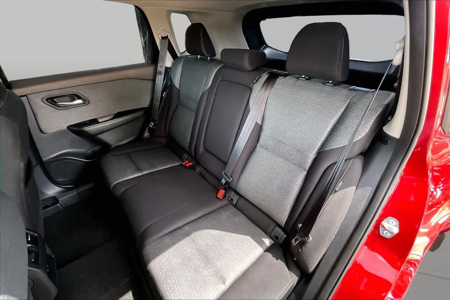 Used 2021 Nissan Rogue SV FWD image 21