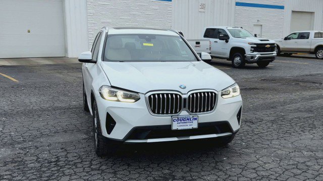 Used 2023 BMW X3 xDrive30i w/ Convenience Package image 3