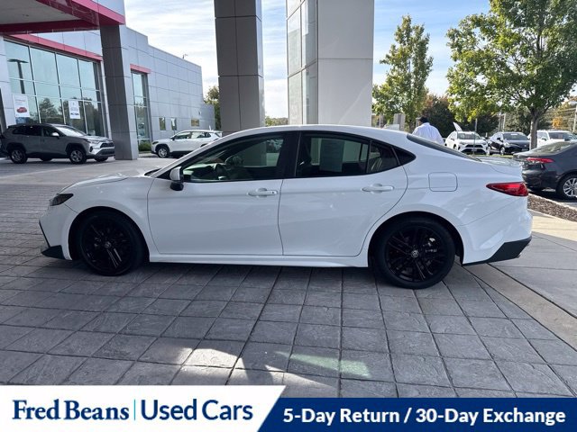 Used 2025 Toyota Camry SE w/ Multimedia Upgrade Package FWD image 17