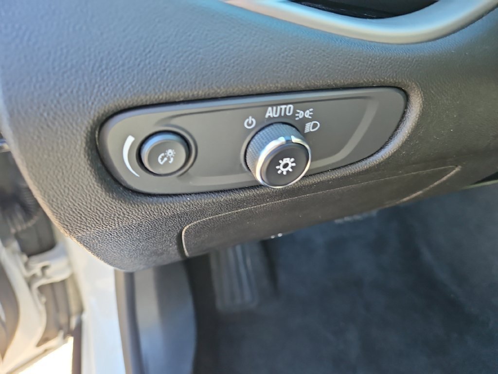 Used 2024 Chevrolet Malibu LT FWD image 26