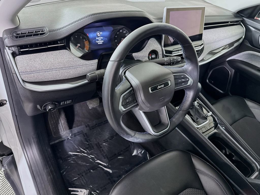 Used 2022 Jeep Compass Latitude w/ Sun and Sound Group image 19