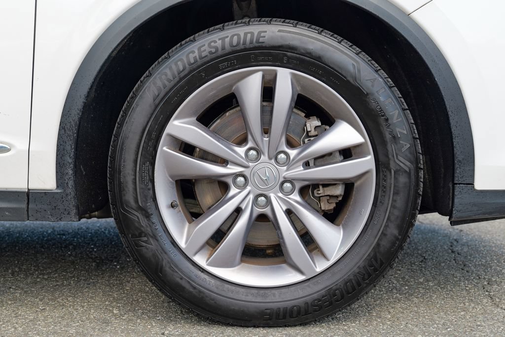 Used 2023 Acura MDX SH-AWD image 12