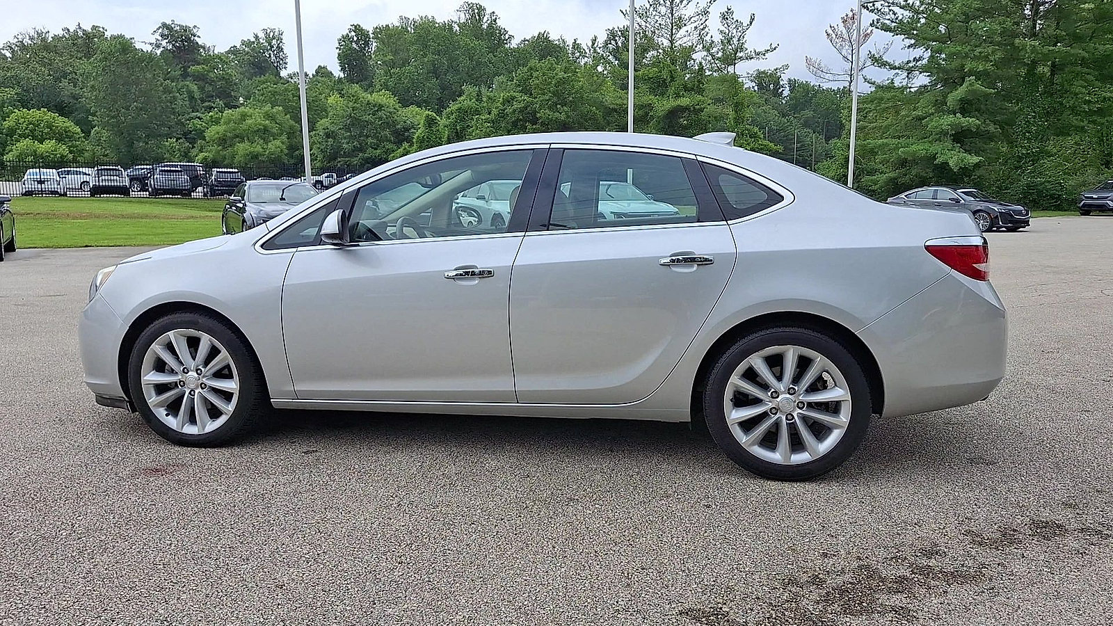 Used 2015 Buick Verano Leather FWD image 6